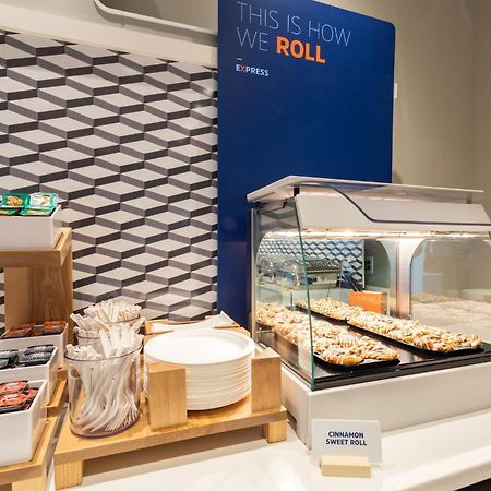 Holiday Inn Express & Suites Memphis East By Ihg Eksteriør bilde